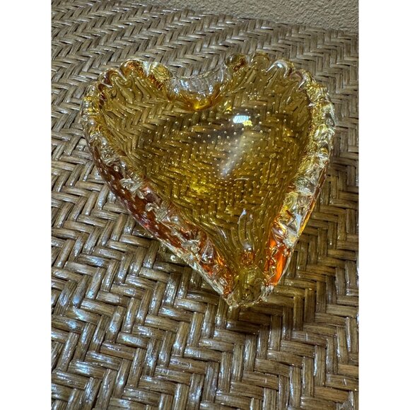 Vintage Amber Murano Bullicant Glass Heart-Shaped Ashtray Controlled Bubble - Picture 3 of 10